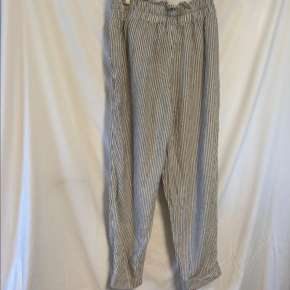 a new day Grey & White Striped Drawstring Chinos Linen Blend SZ M Quiet Luxury.